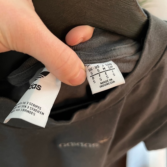 Adidas high neck tee from UO - Picture 4 of 5